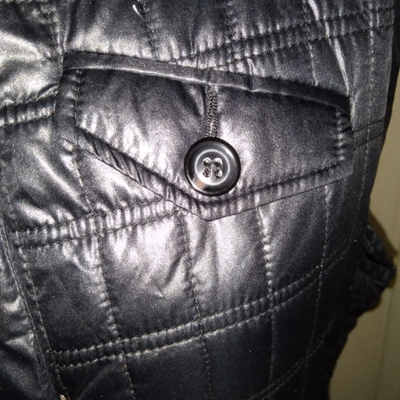 American Modern Alexander Julian Vest - Picture 2 of 9